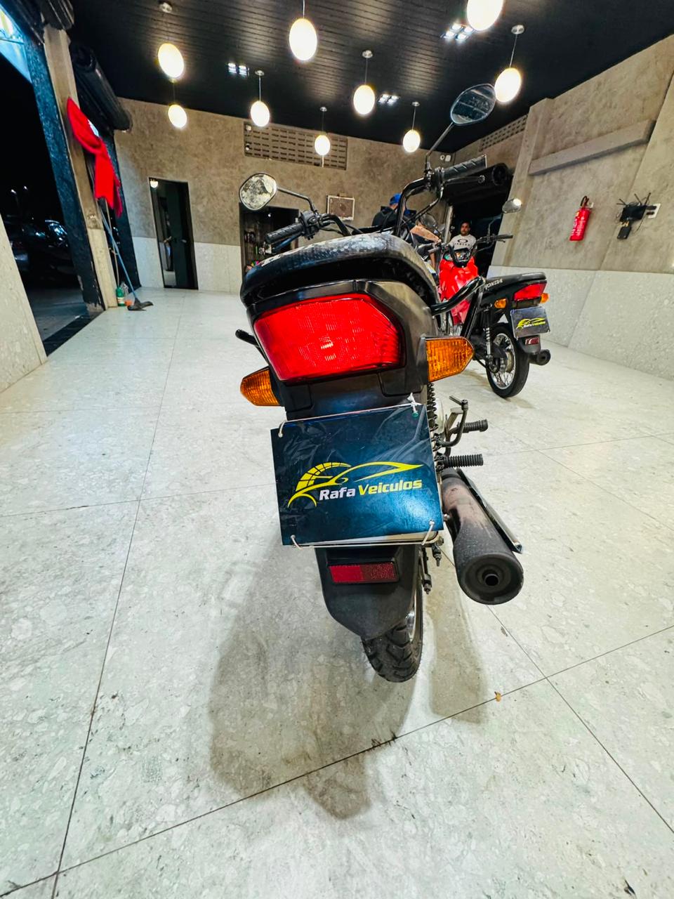 HONDA CB 2