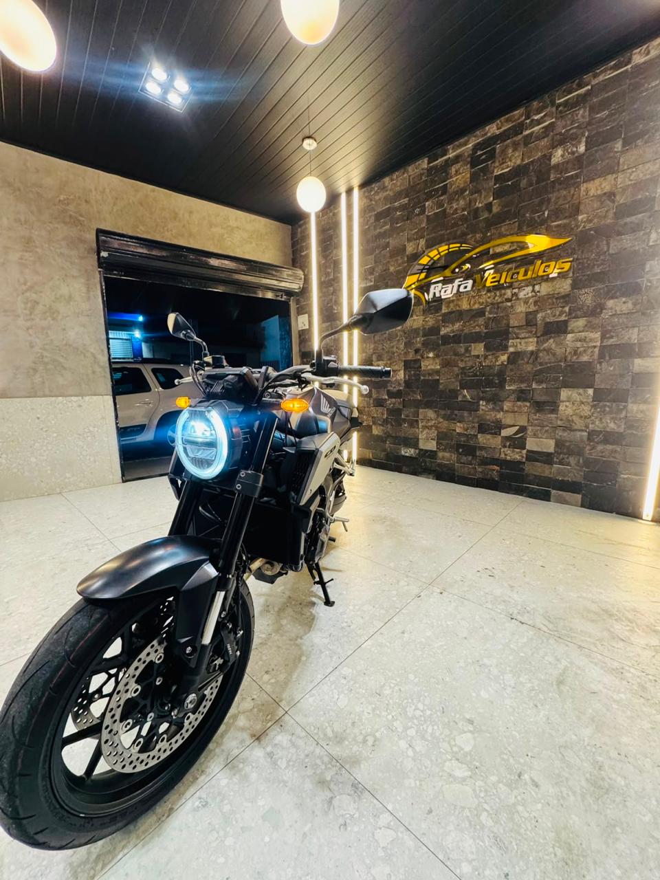 HONDA CB 4