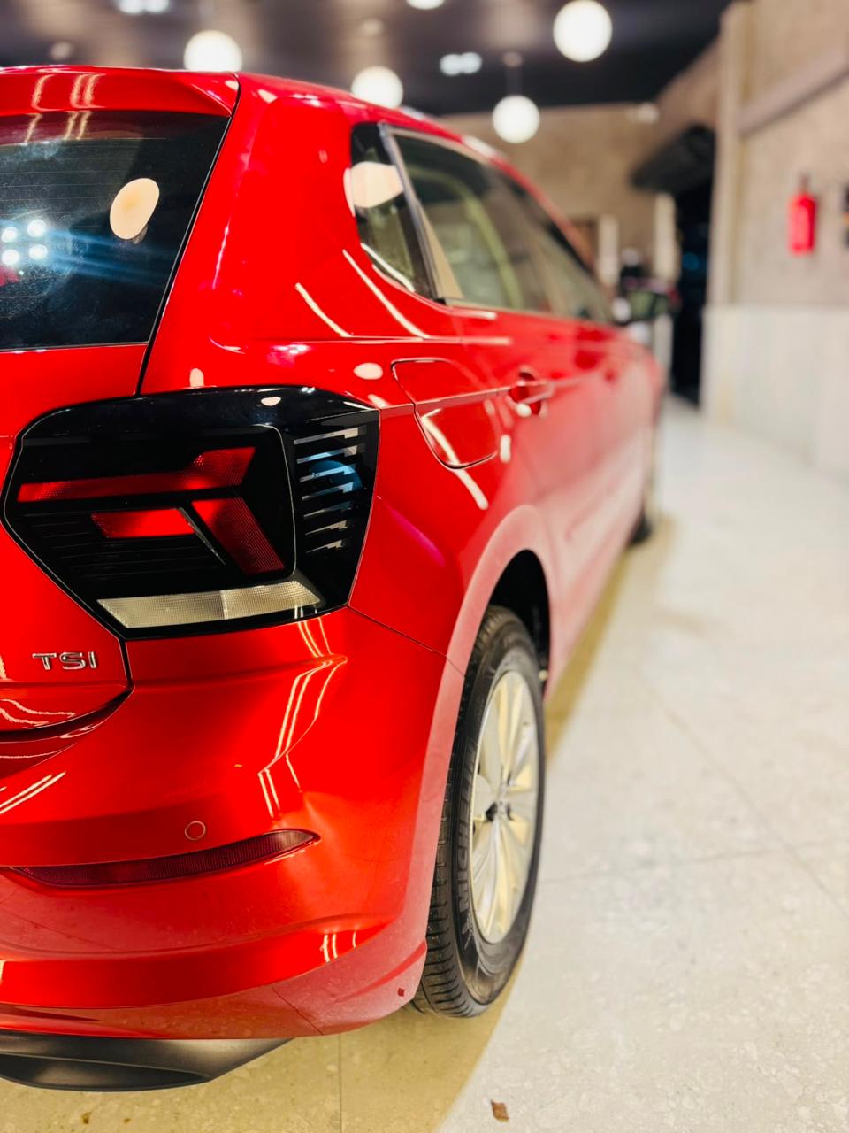 VOLKSWAGEN POLO 2