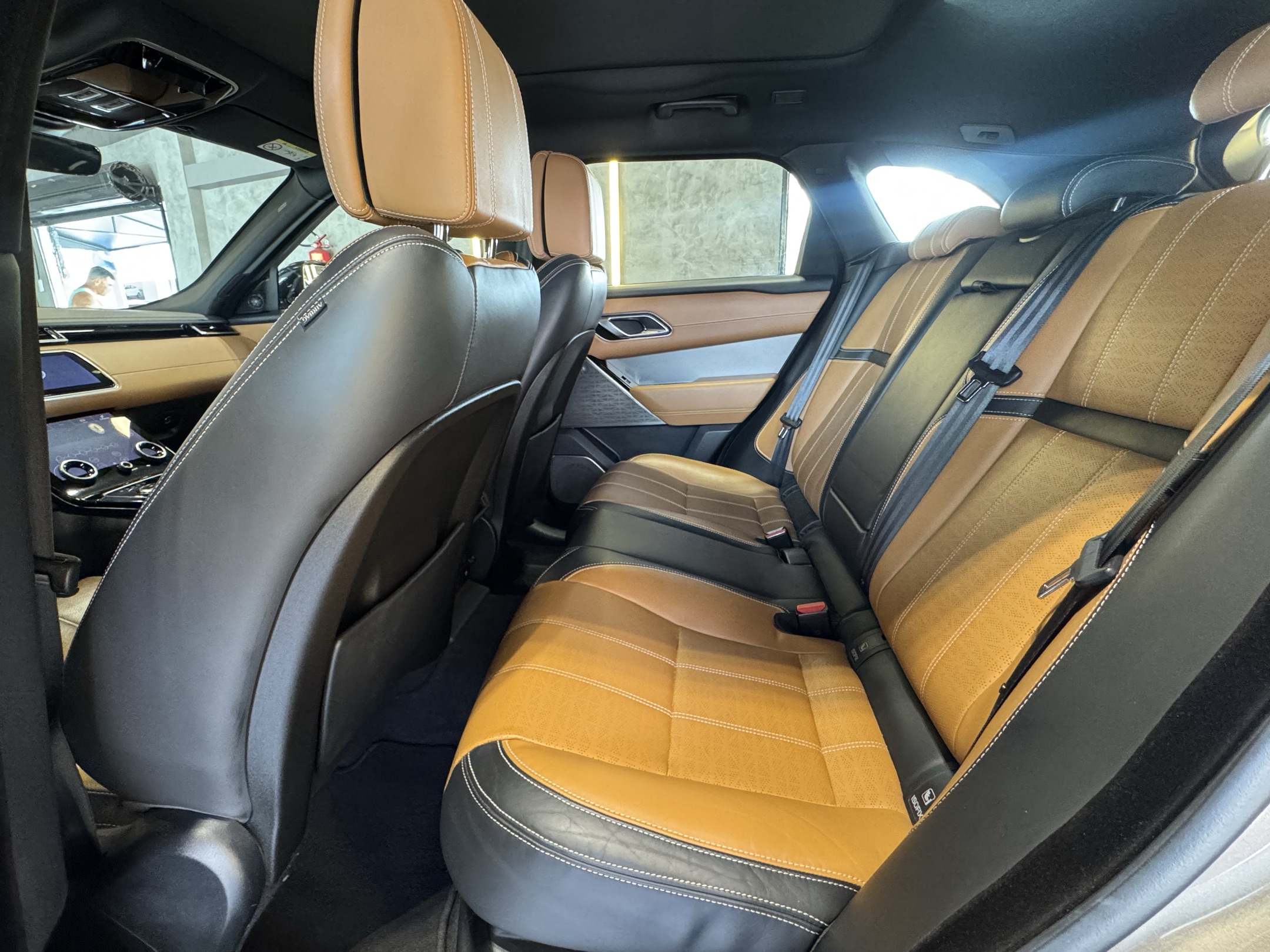 LAND ROVER LR 4
