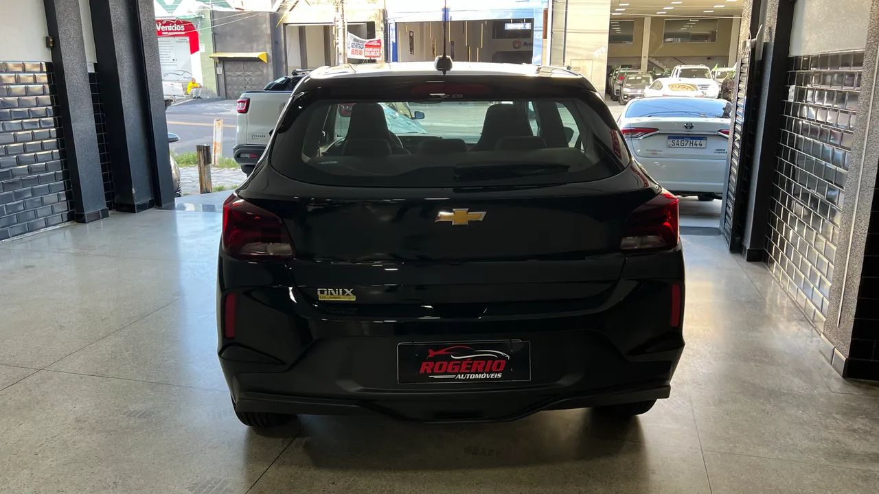 Chevrolet ONIX 5