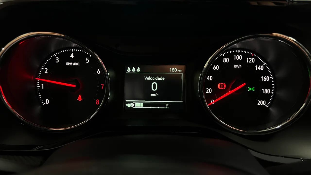 Chevrolet ONIX 8
