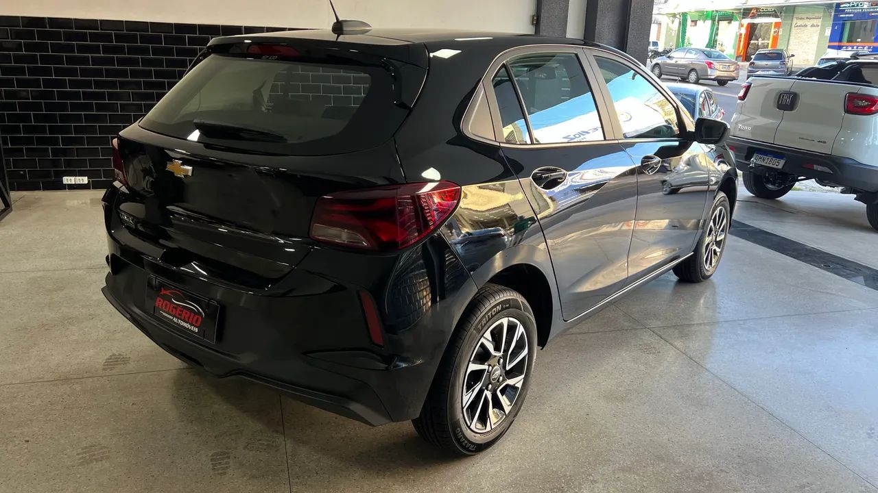 Chevrolet ONIX 6