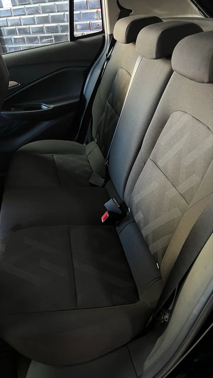 Chevrolet ONIX 10