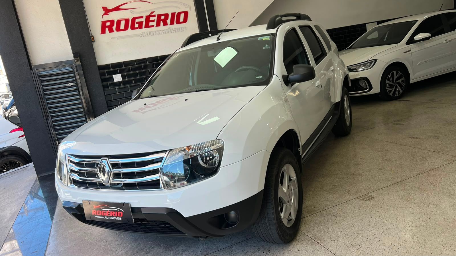 RENAULT DUSTER 3