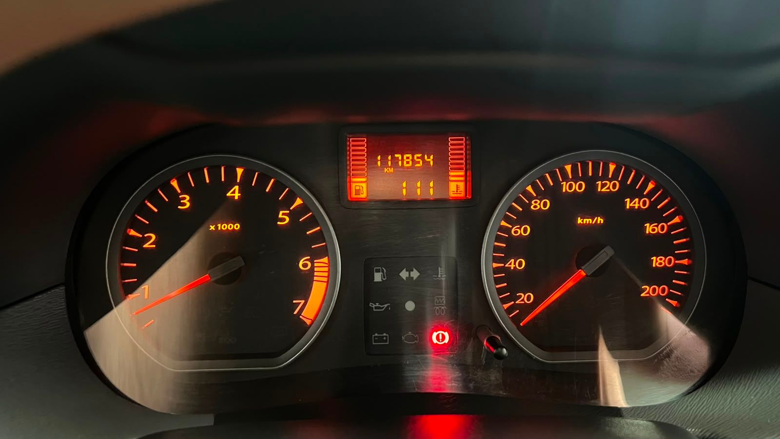 RENAULT DUSTER 7