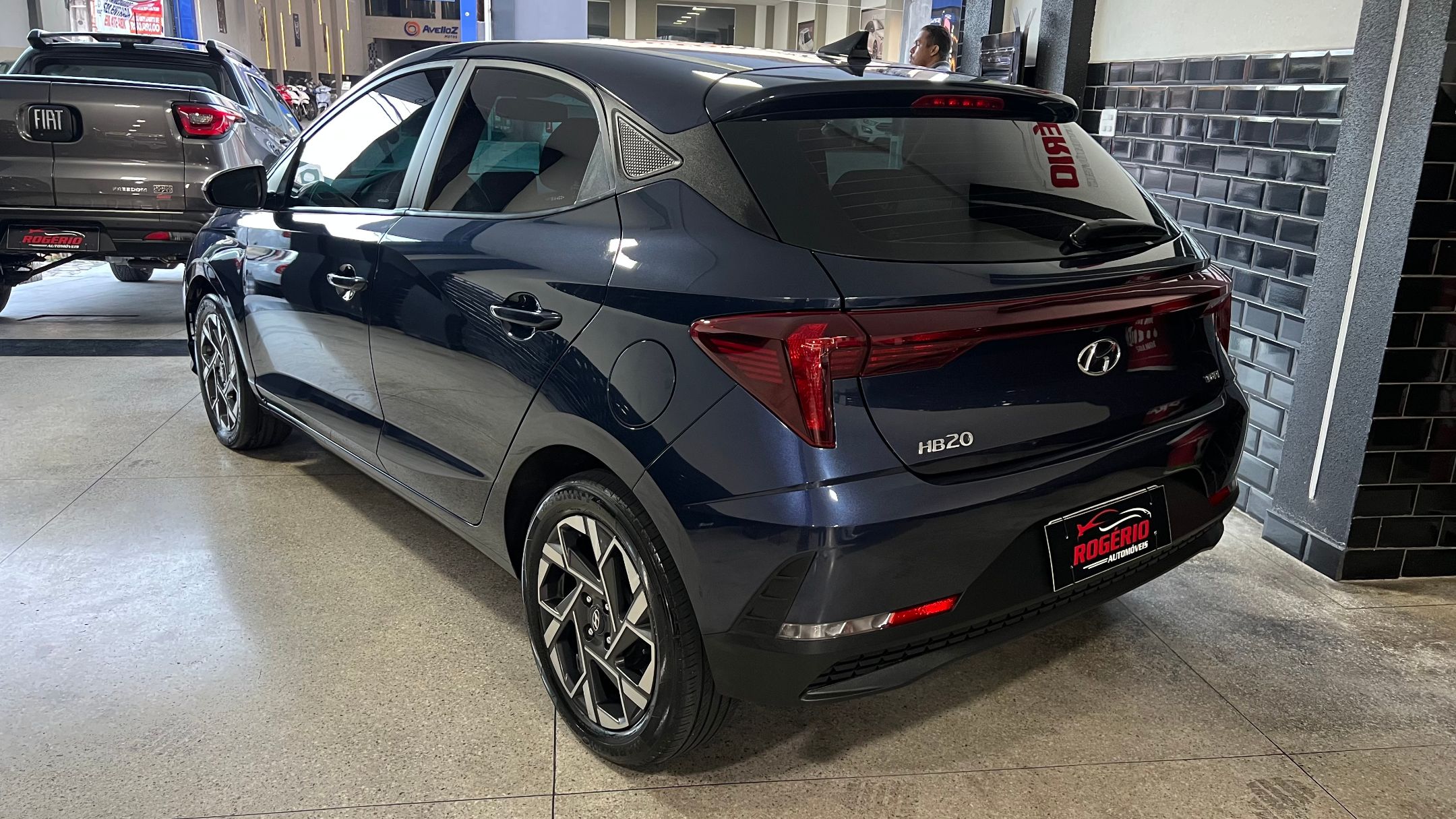 HYUNDAI HB20 4