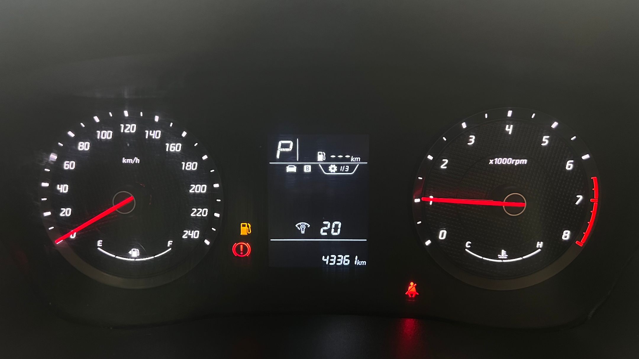 HYUNDAI HB20 7