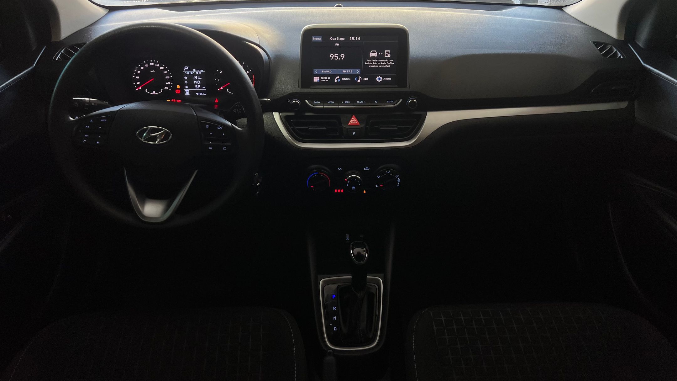 HYUNDAI HB20 8
