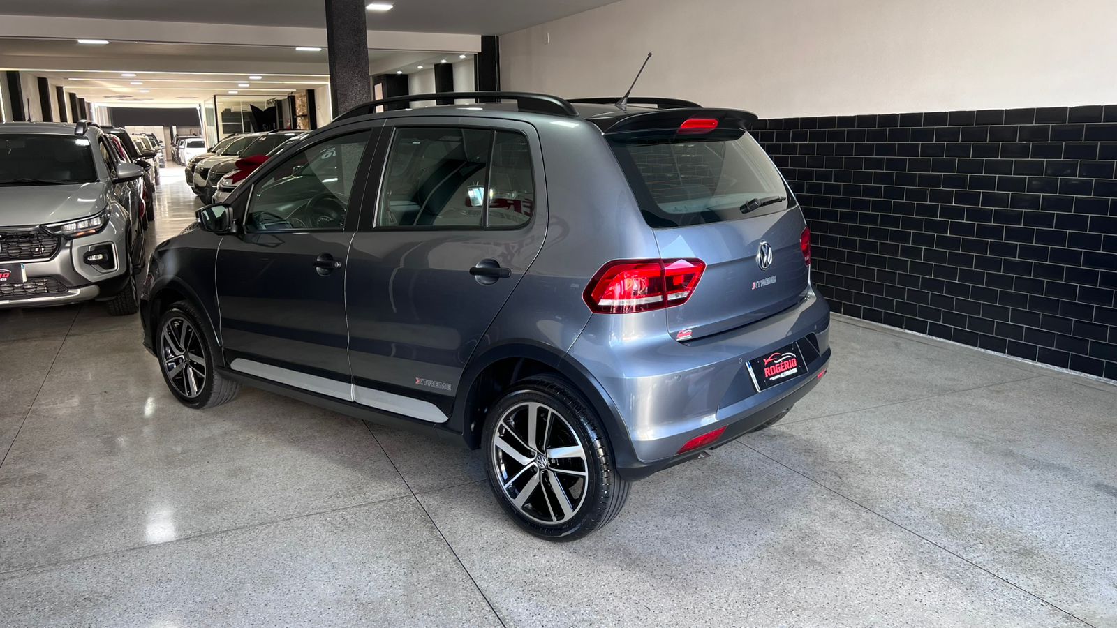 VOLKSWAGEN FOX 4