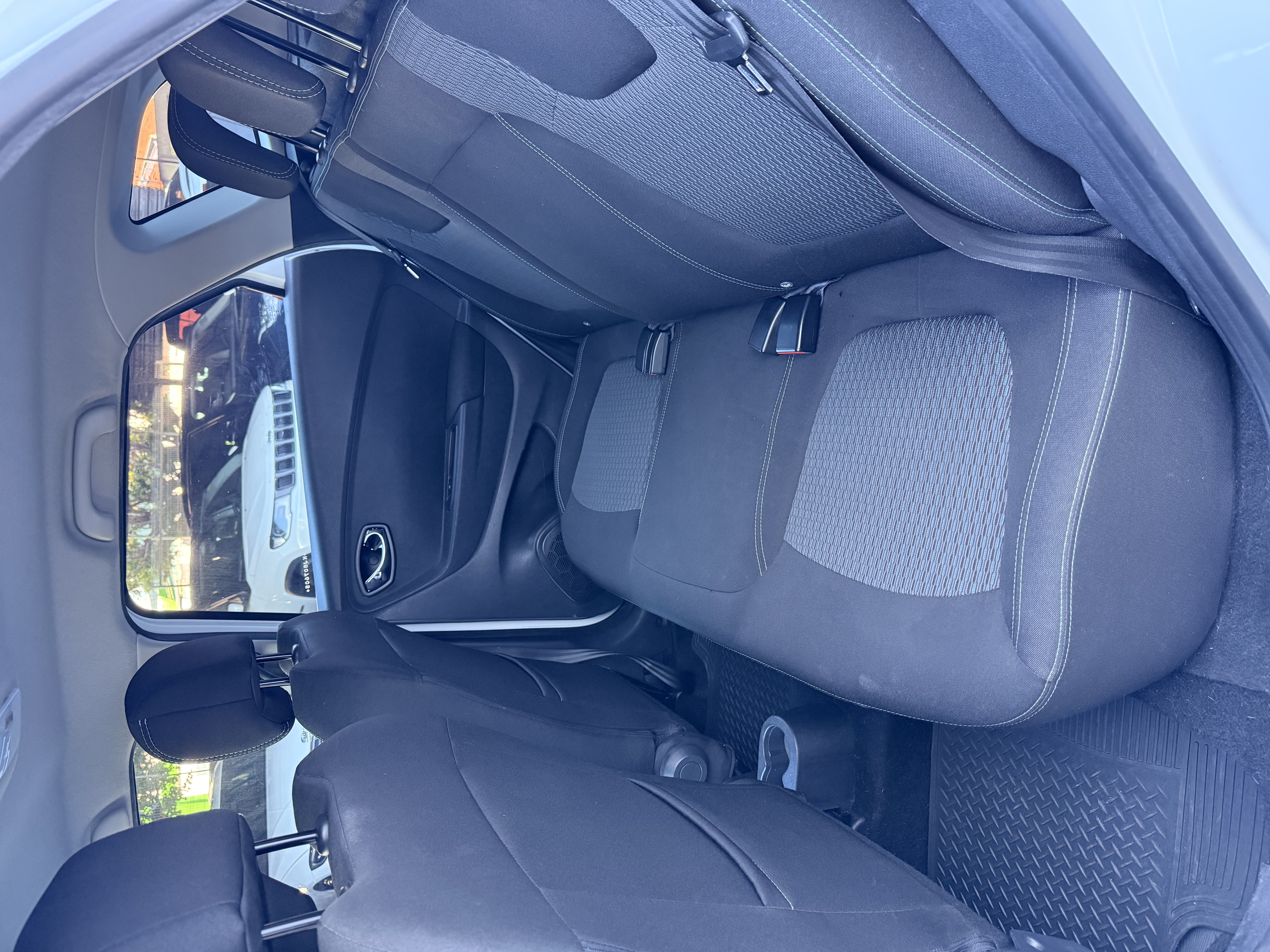 RENAULT CAPTUR 5