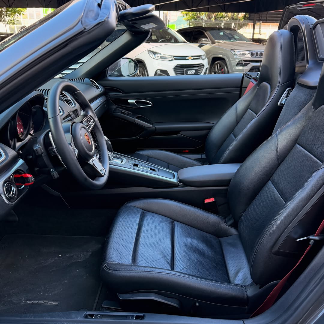 Porsche 718 Boxster 6