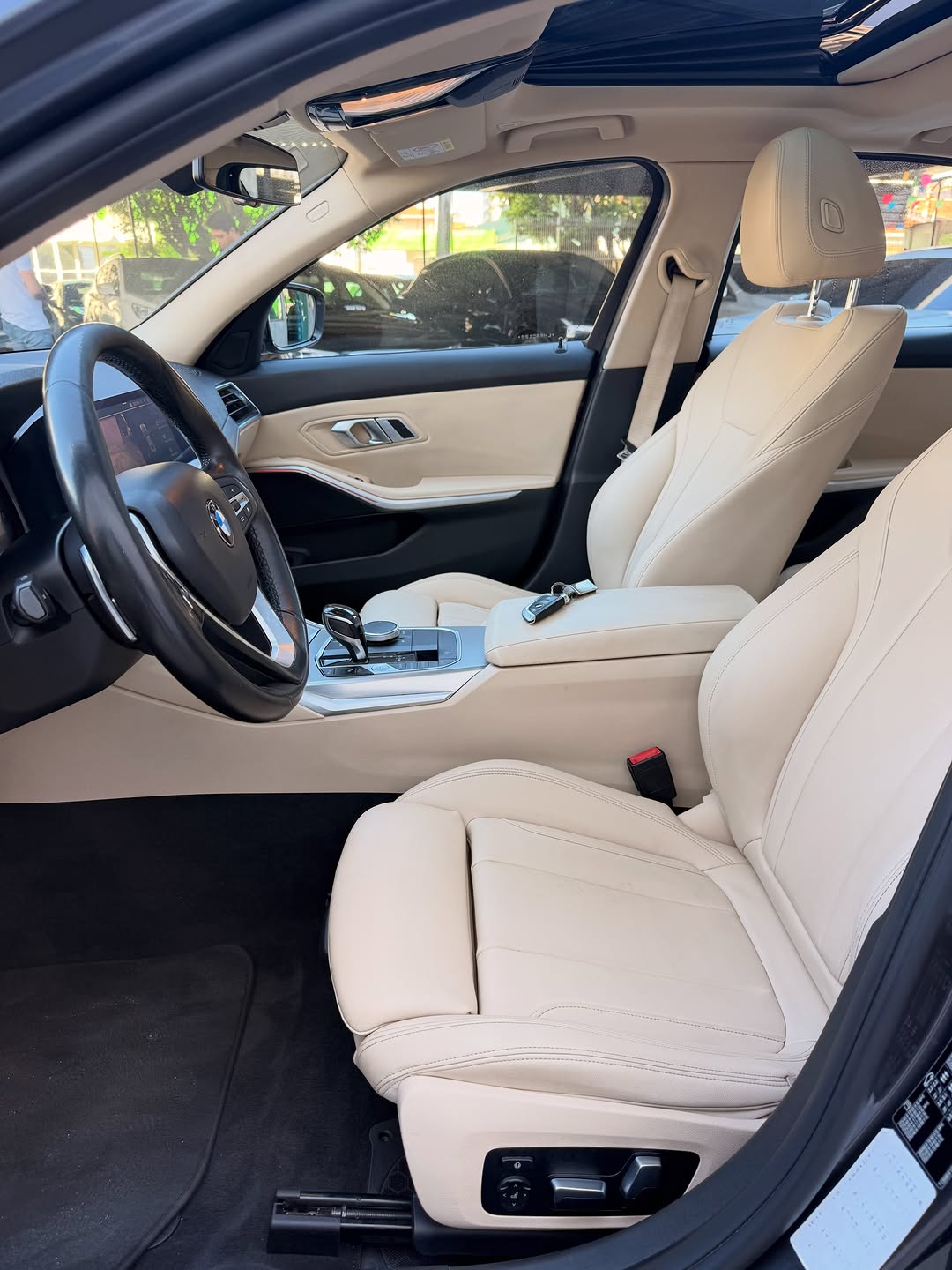 BMW 320i 7