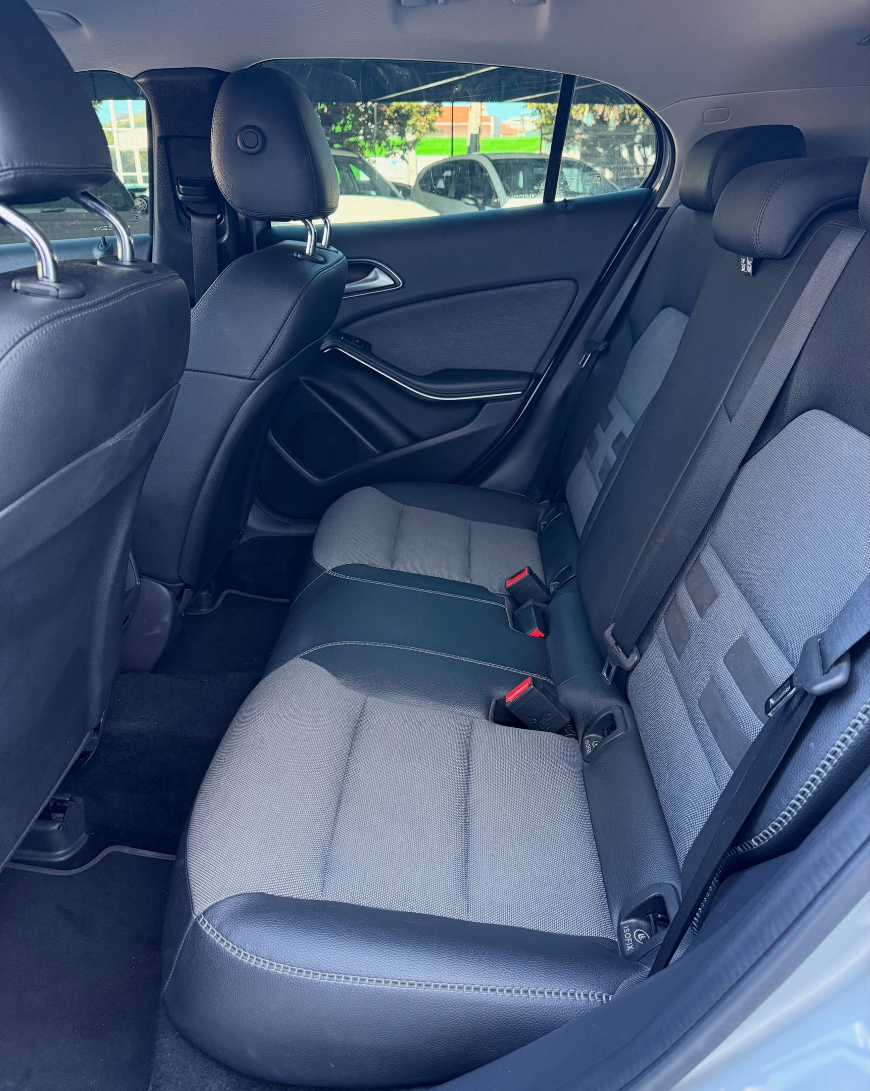 Mercedes-Benz GLA 6