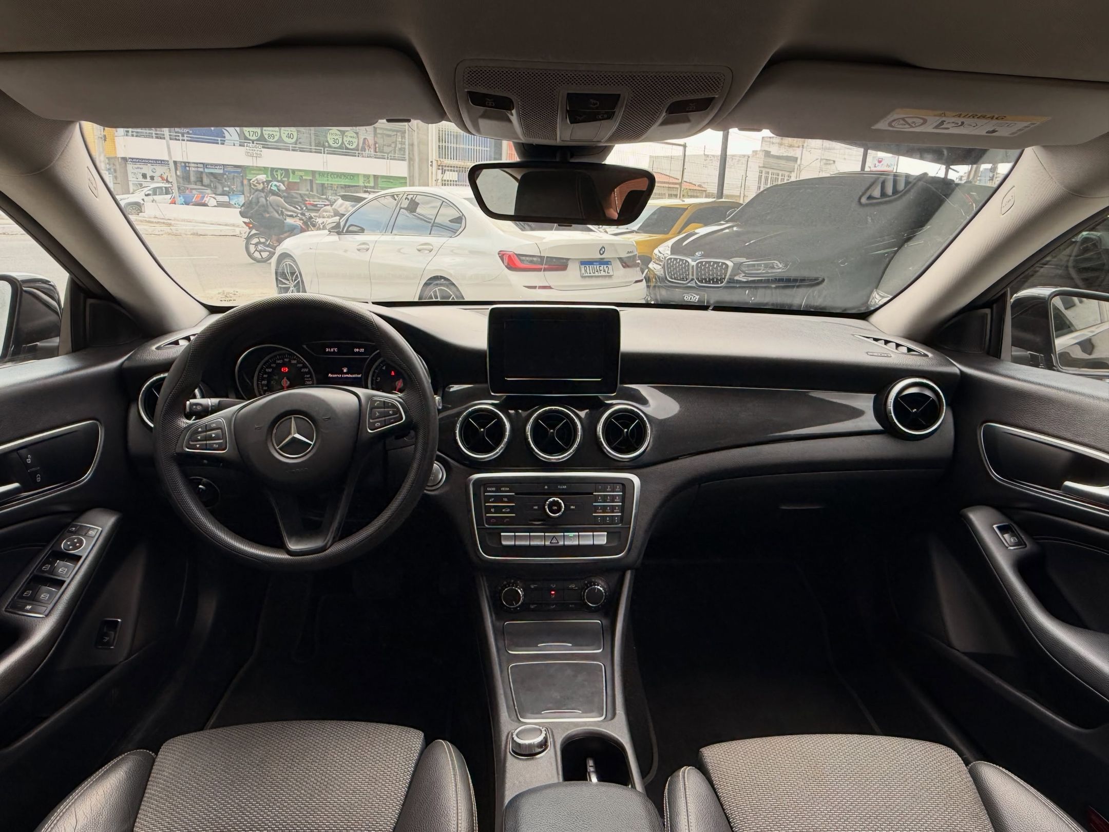 Mercedes-Benz CLA 8