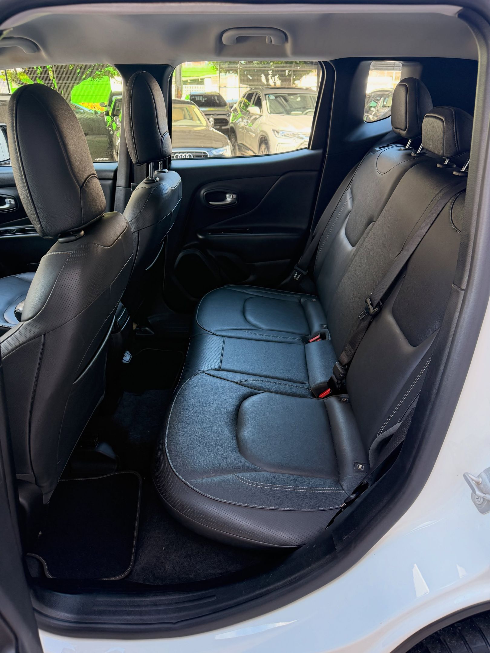 Jeep Renegade 6