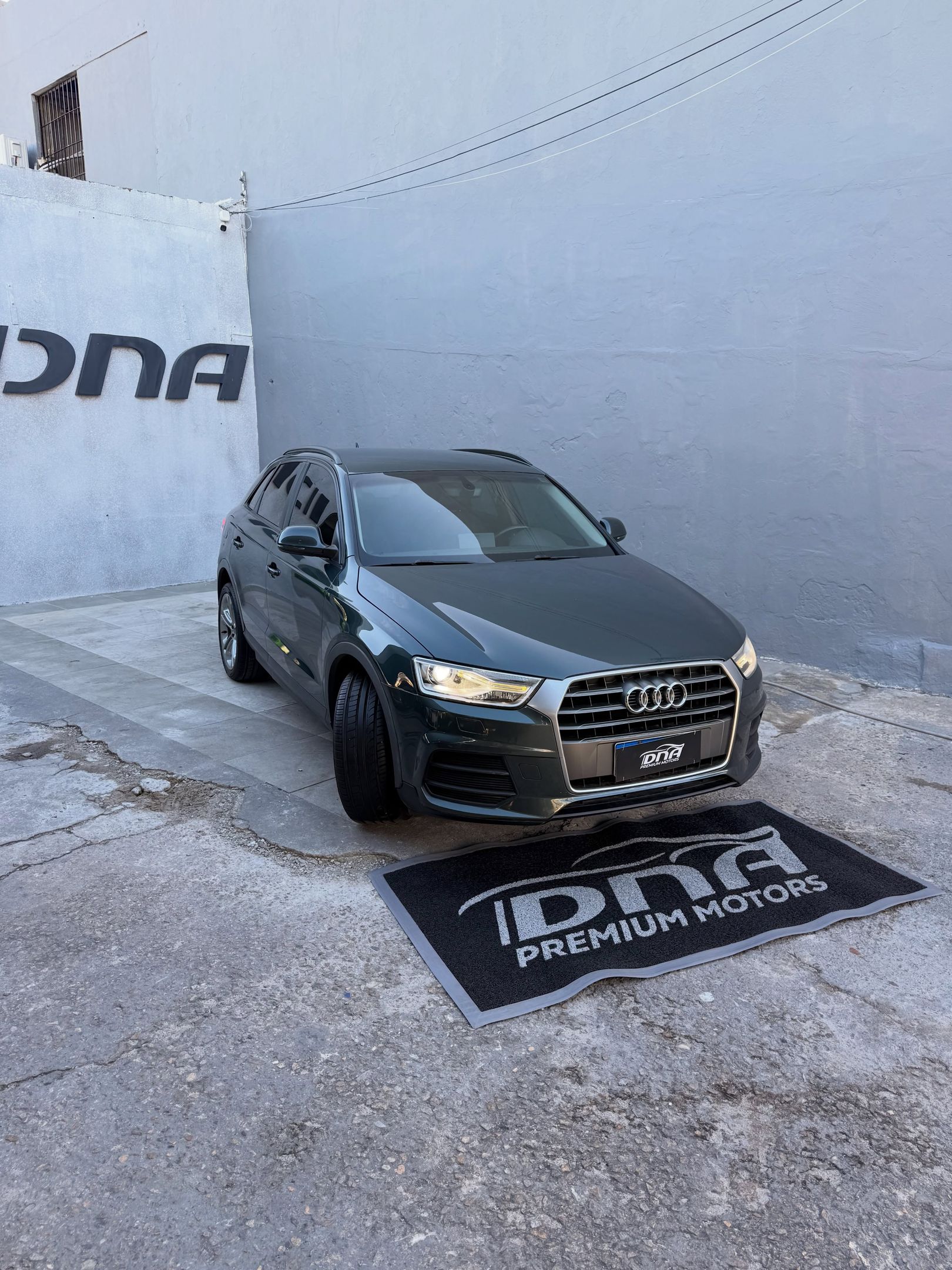 Audi Q3 4