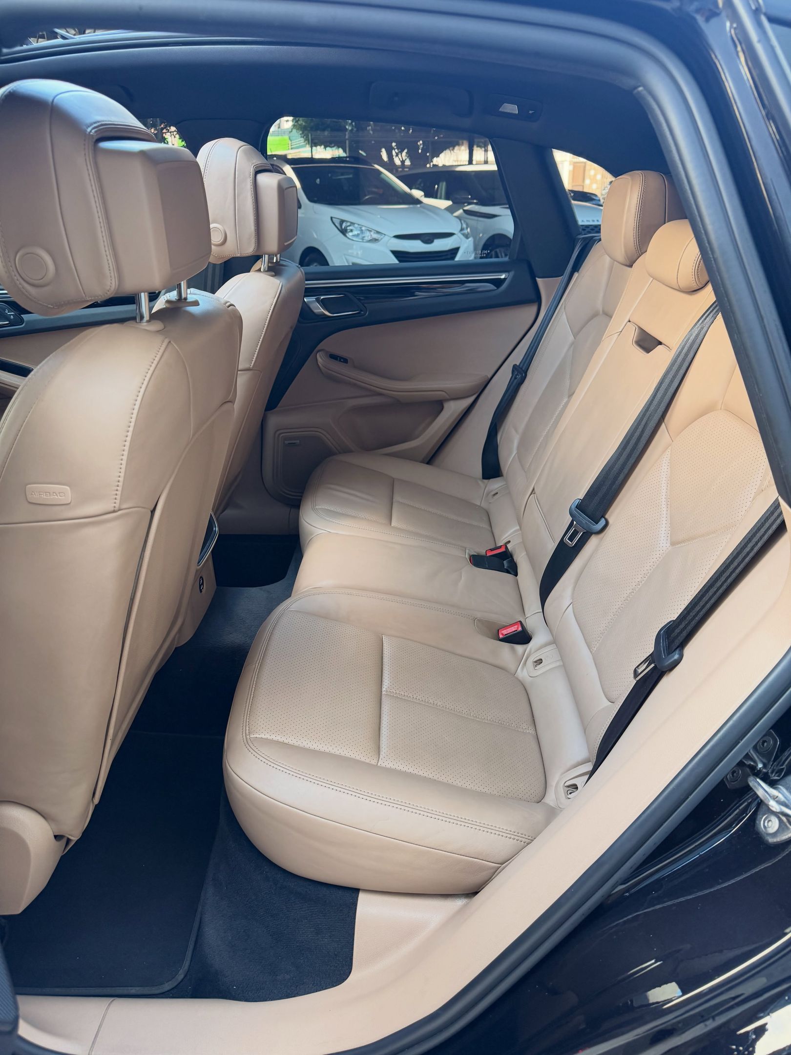 Porsche Macan 6