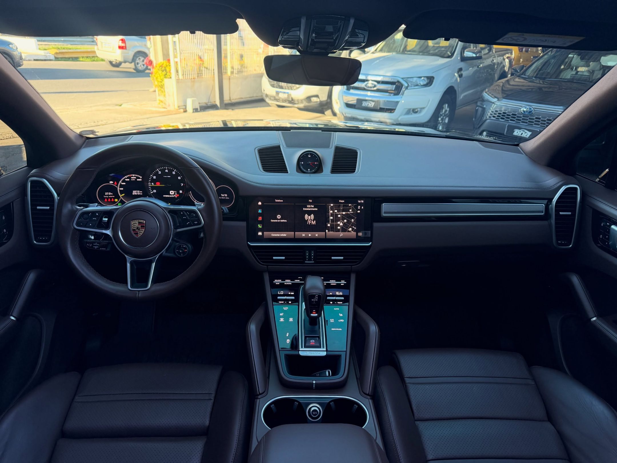 Porsche Cayenne 8