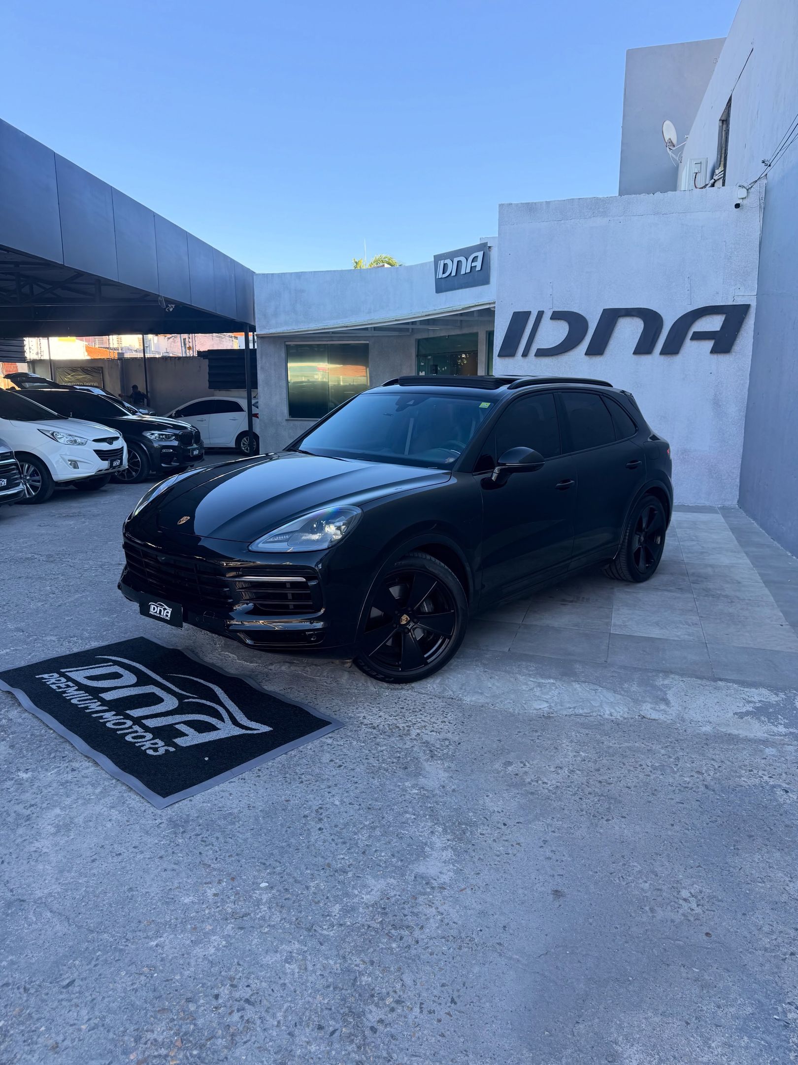 Porsche Cayenne 2