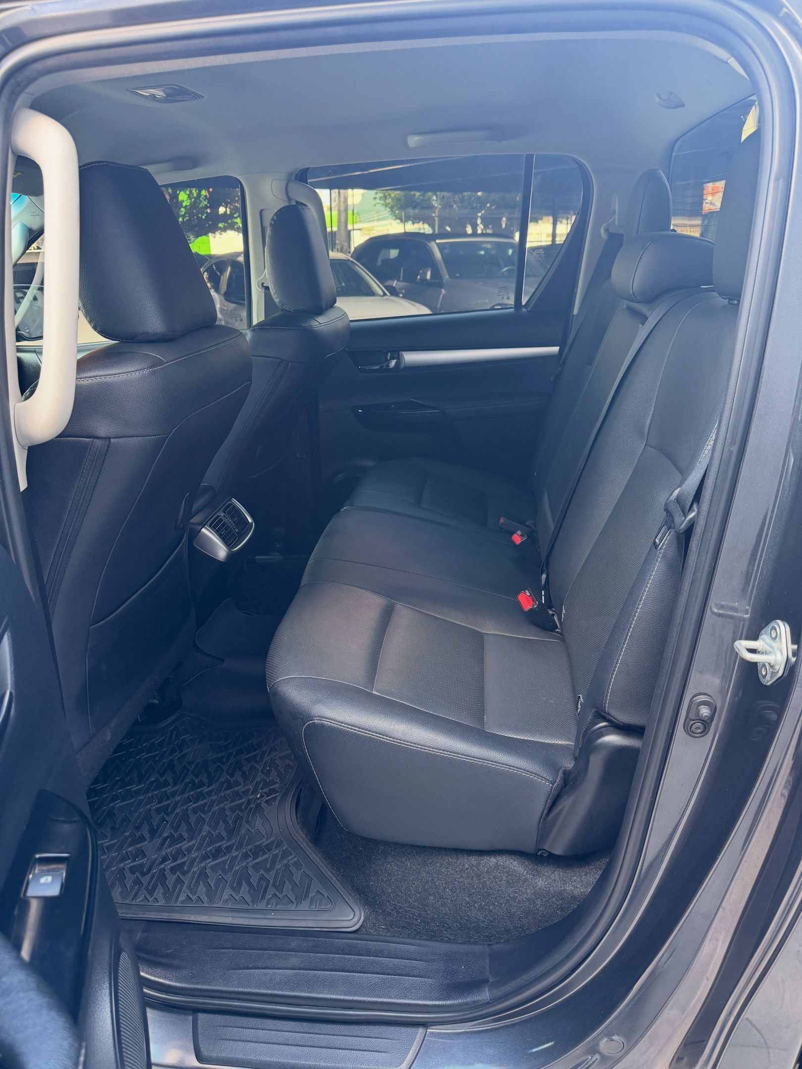 Toyota Hilux 6