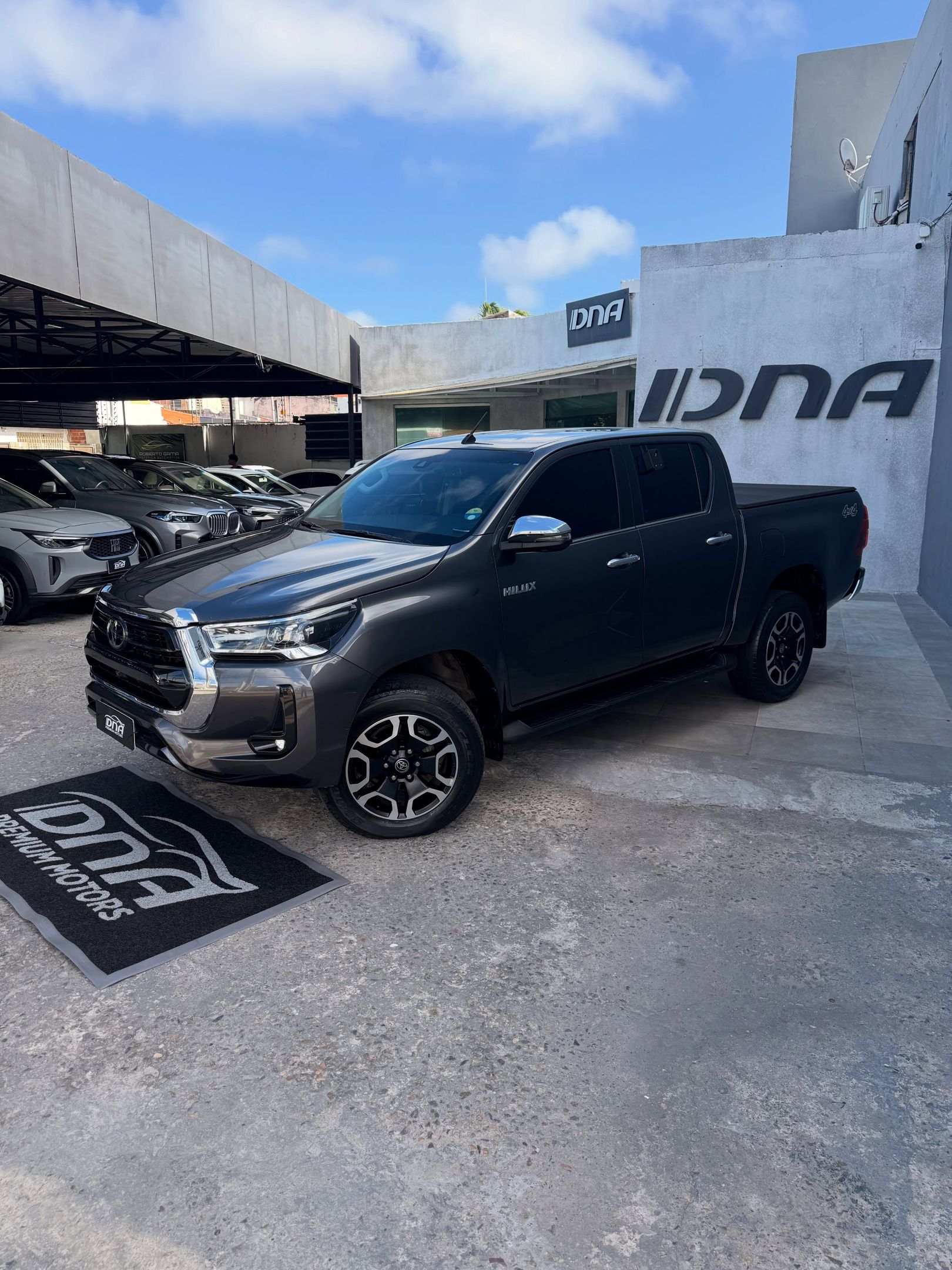 Toyota Hilux 2