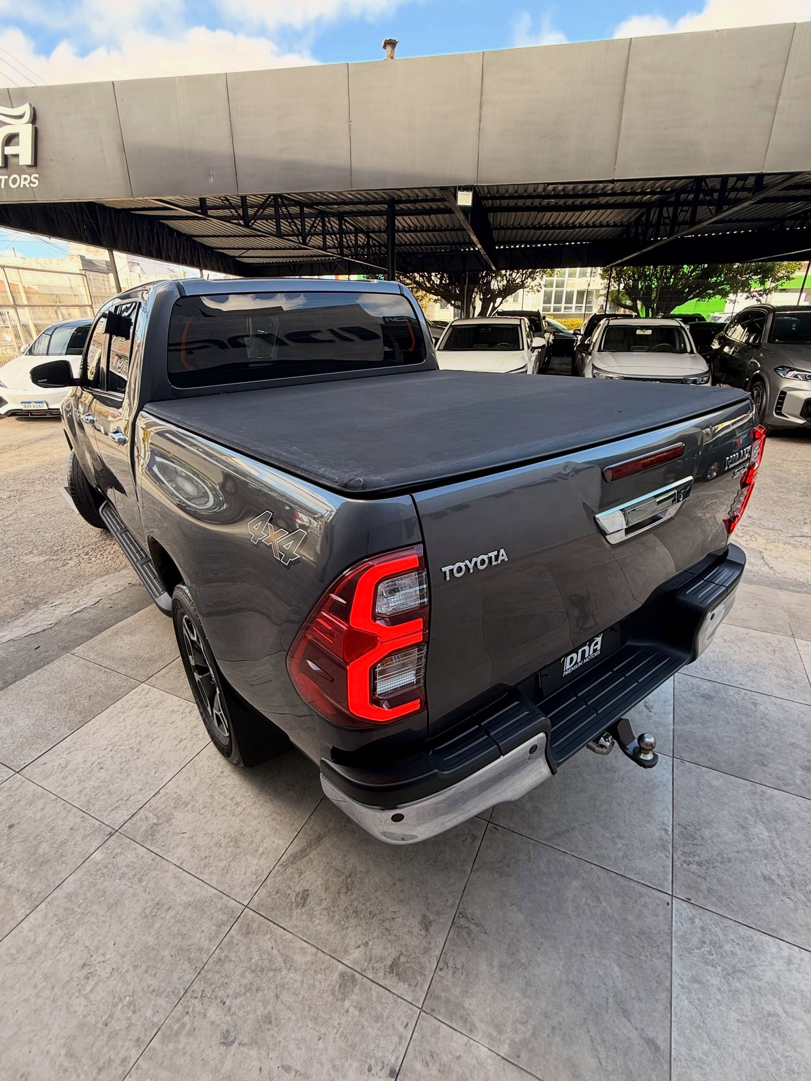 Toyota Hilux 5