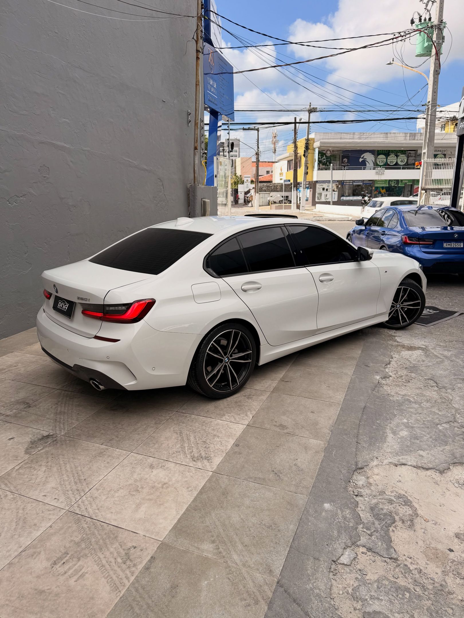 BMW 320i 3
