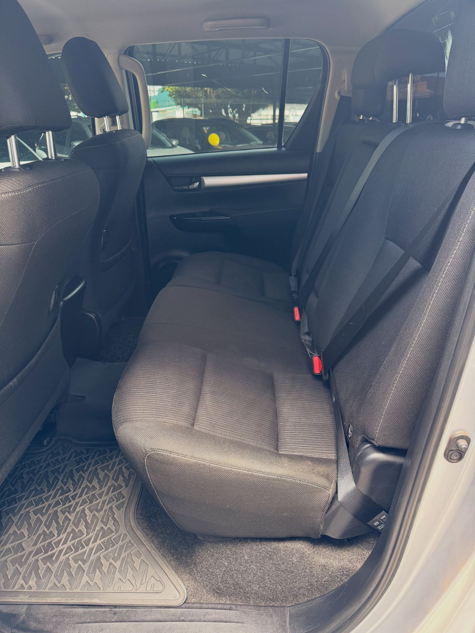 Toyota Hilux 6