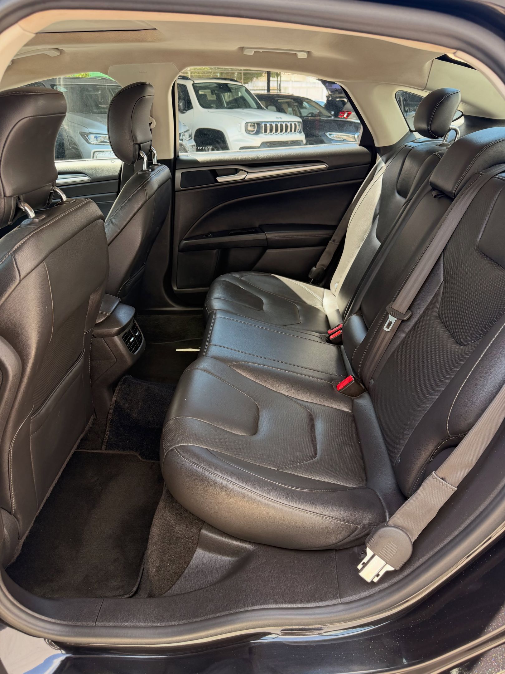 Ford Fusion 6