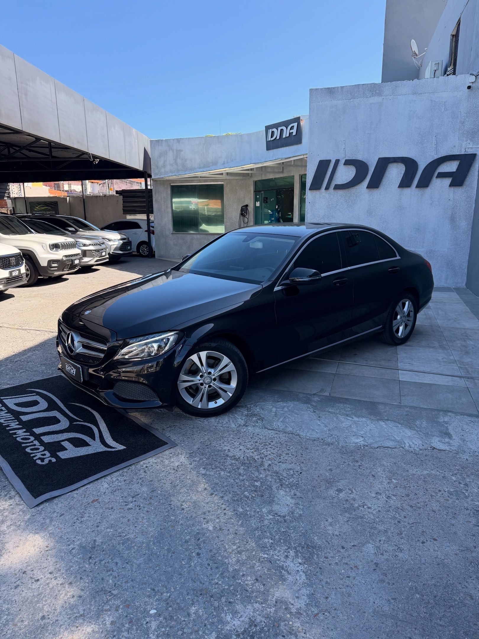 Mercedes-Benz C-180 2