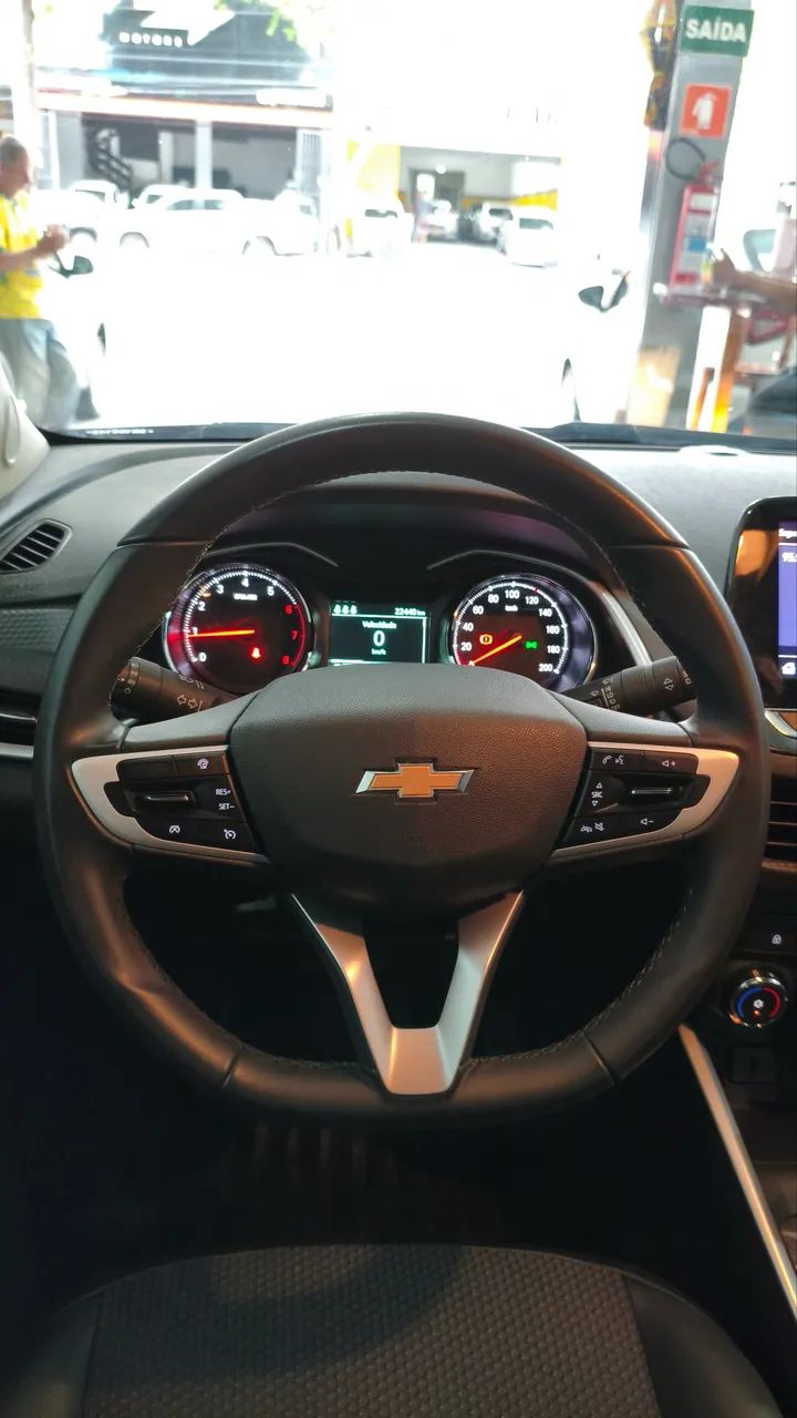 Chevrolet ONIX 4