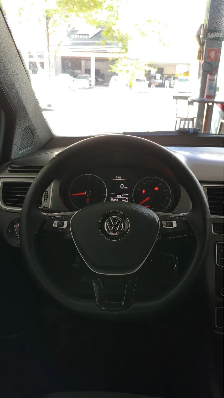 Volkswagen FOX 8