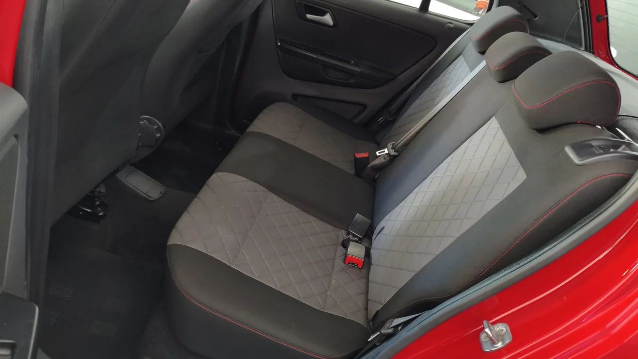 Volkswagen FOX 2