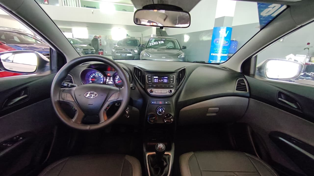 HYUNDAI HB20S 2