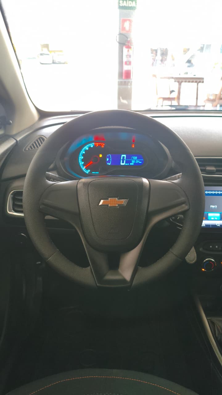 CHEVROLET ONIX 5