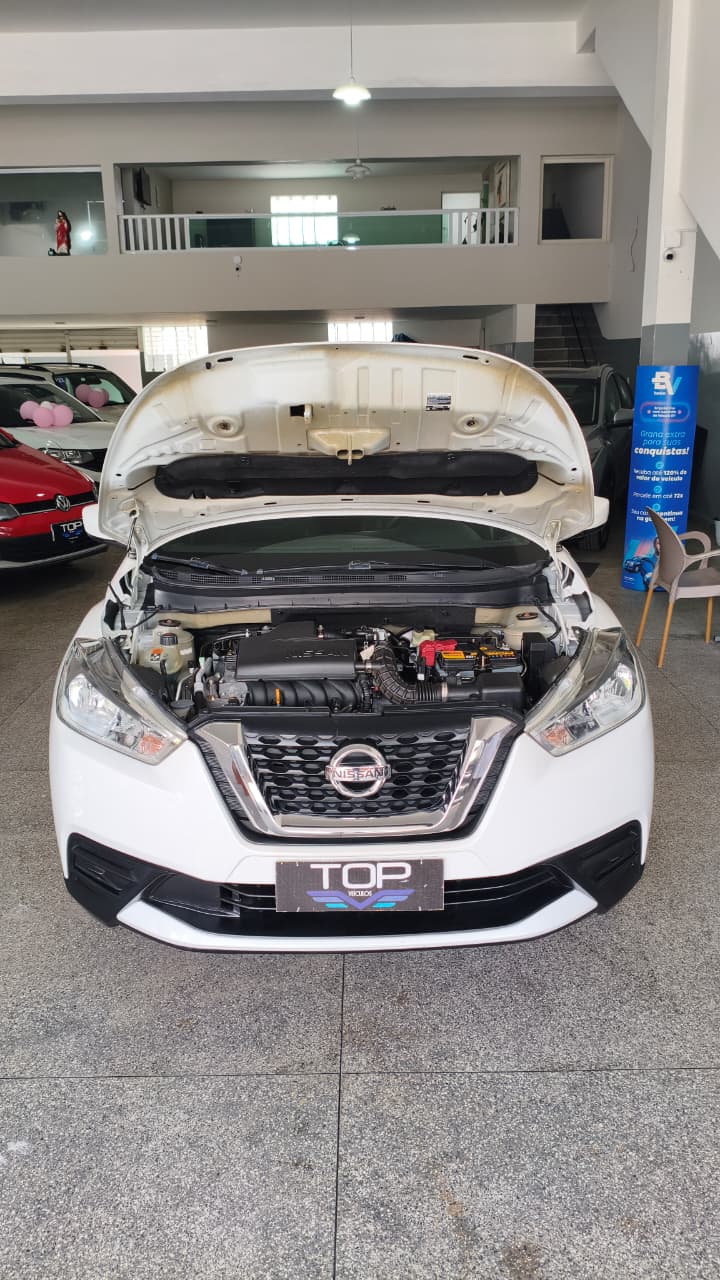 NISSAN KICKS 2