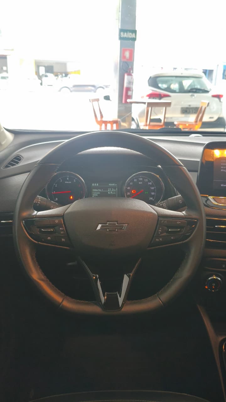 CHEVROLET TRACKER 5