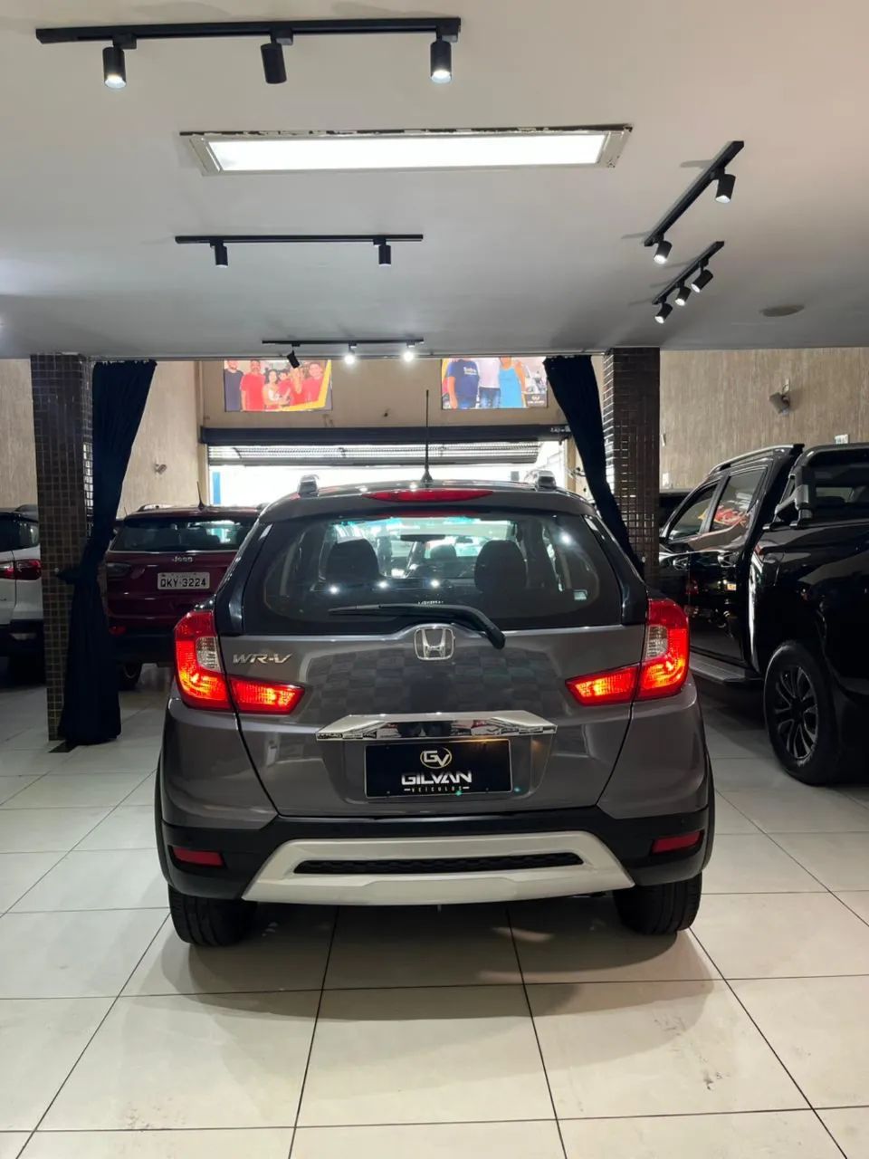 Honda WR-V 5