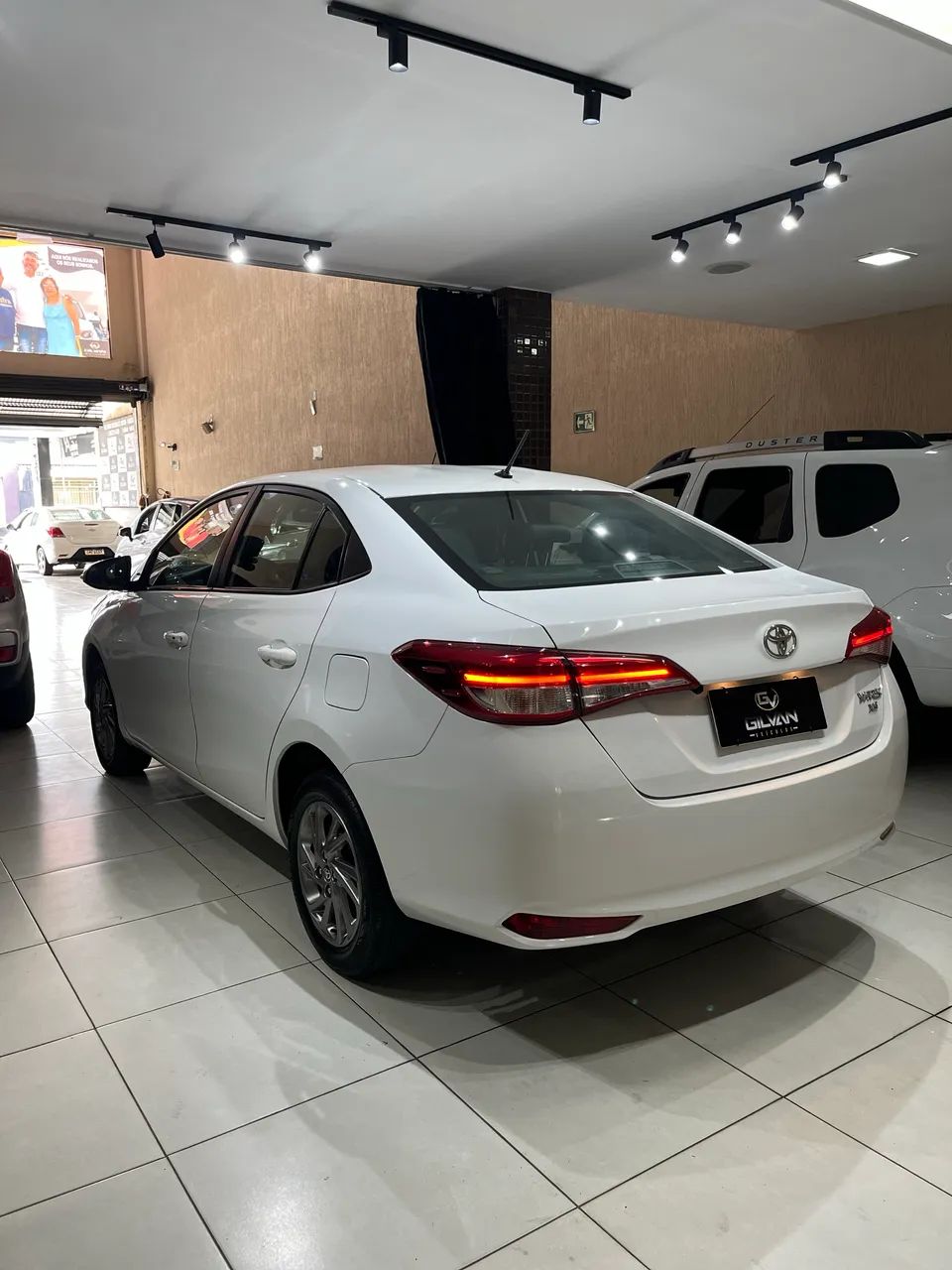 Toyota YARIS 5