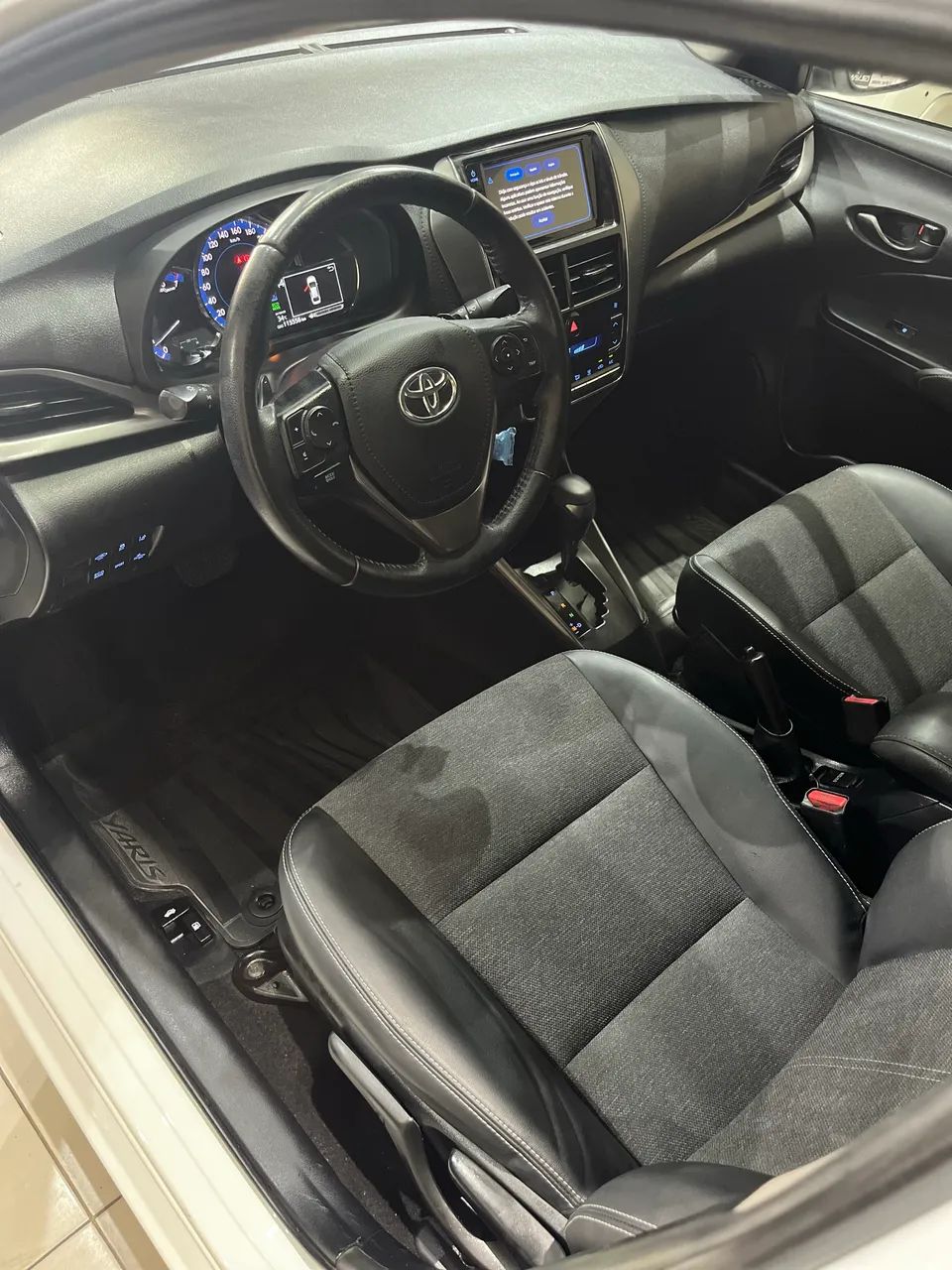 Toyota YARIS 10