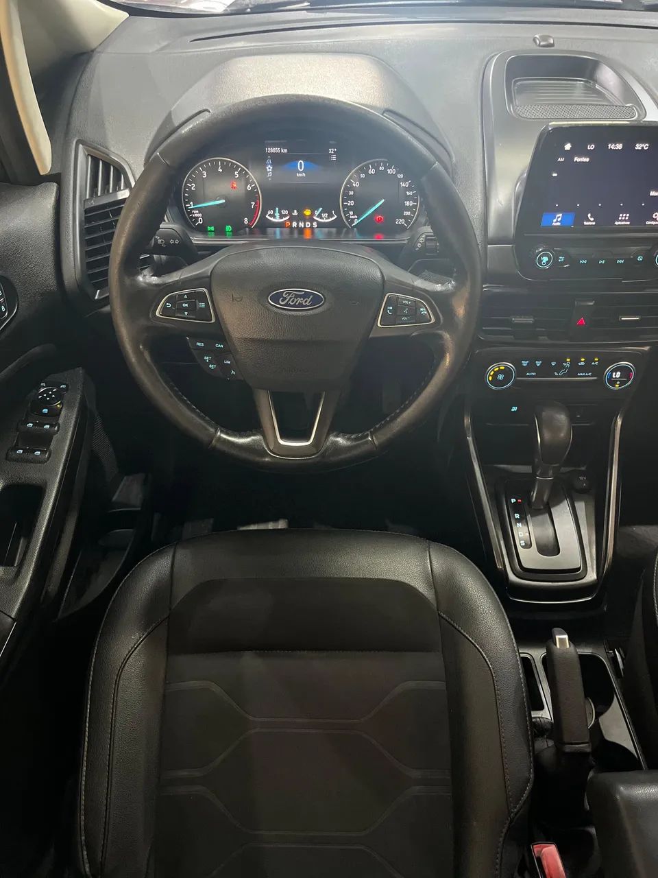Ford ECOSPORT 8