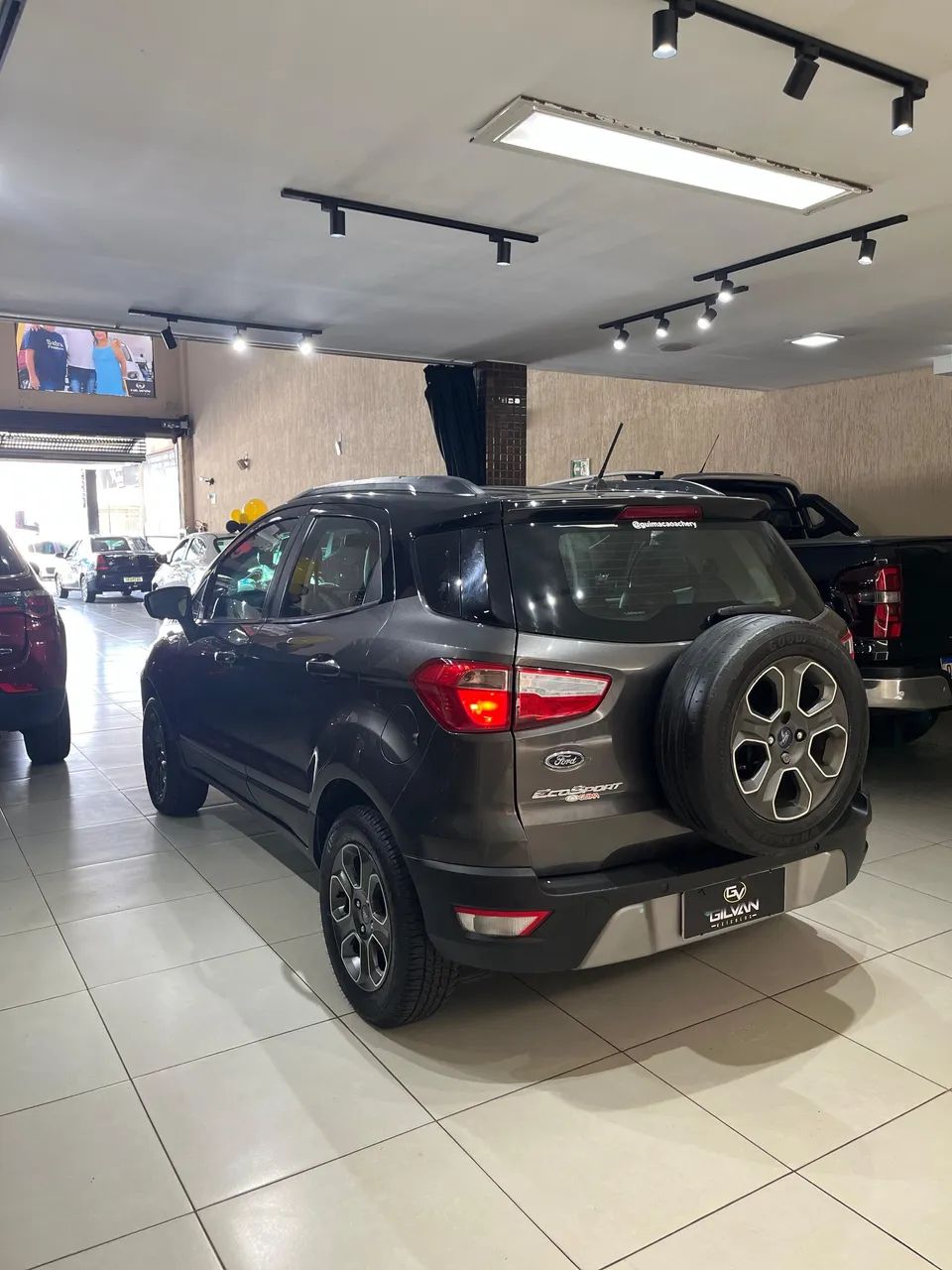 Ford ECOSPORT 4