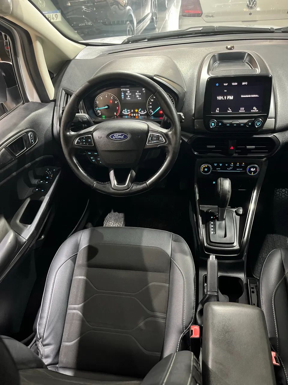 Ford ECOSPORT 8