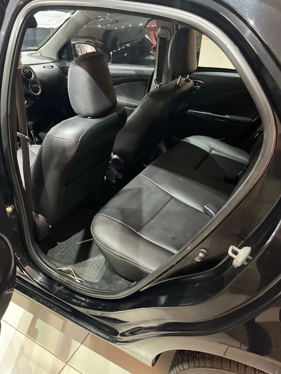 Toyota ETIOS 9