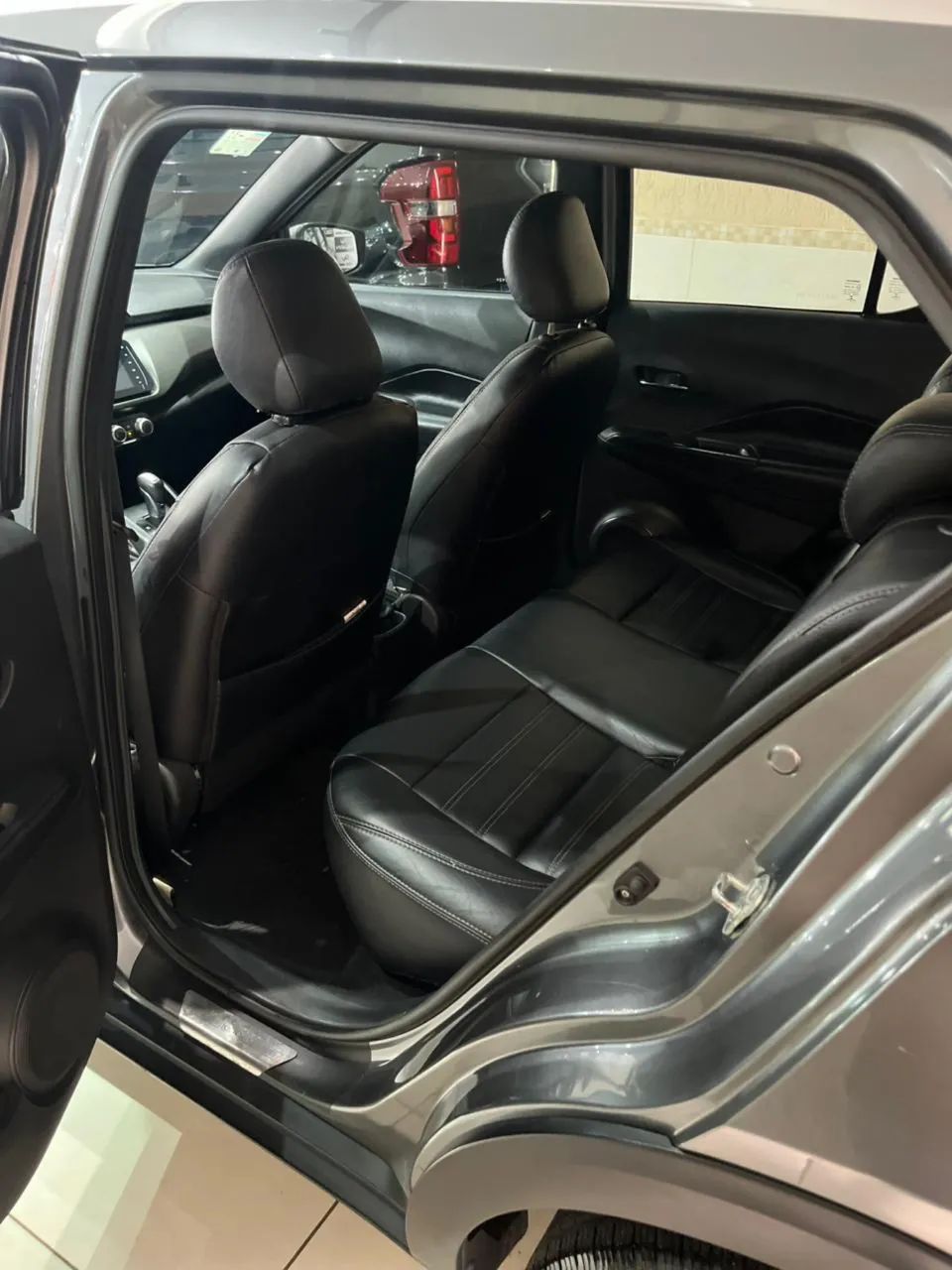Nissan KICKS 12