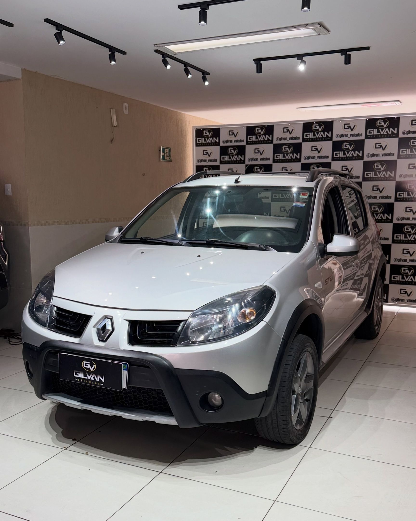 Renault SANDERO 5