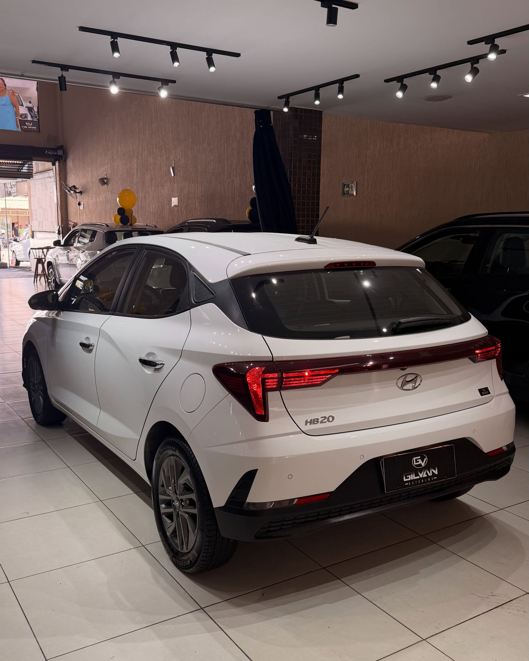 Hyundai HB20 10