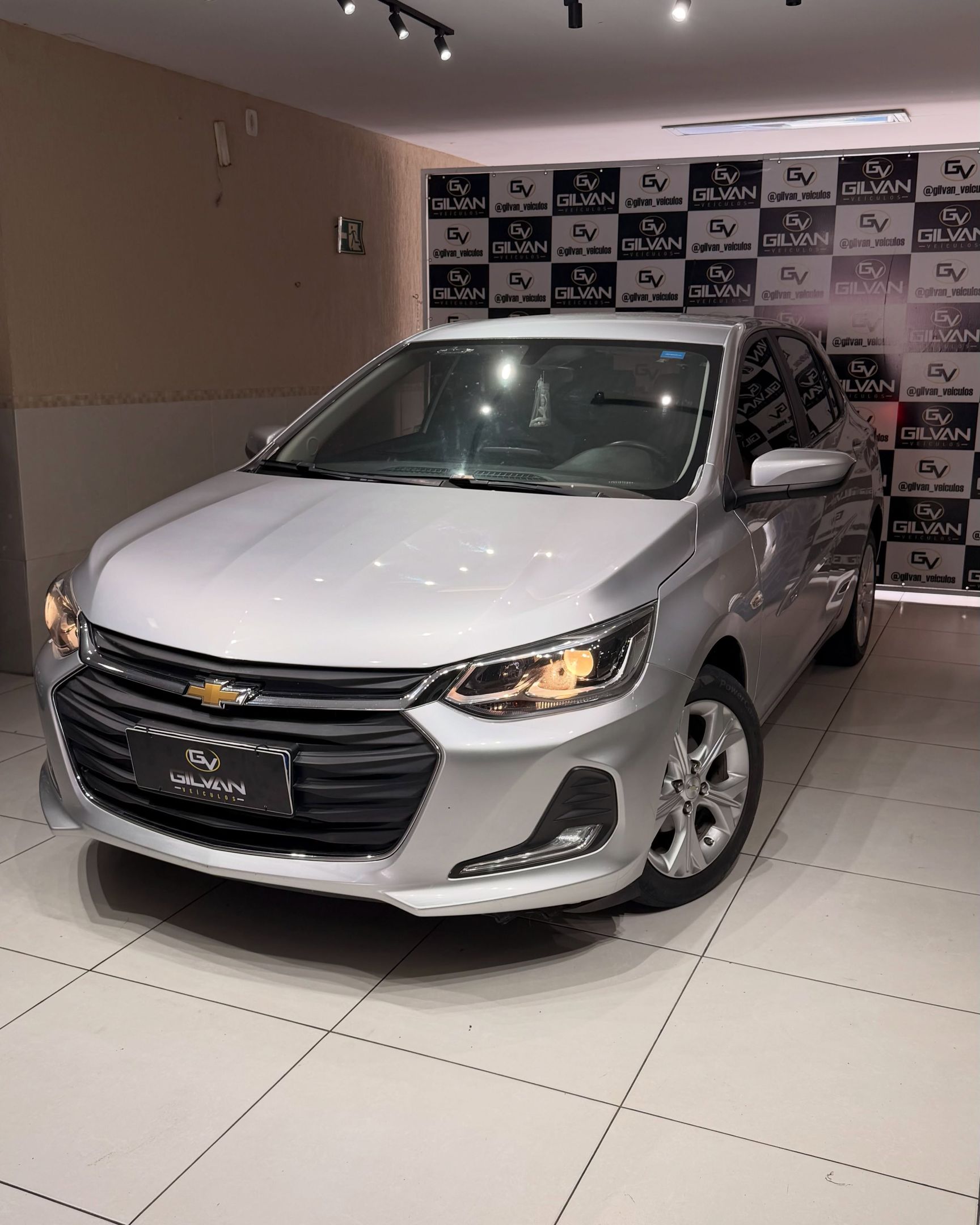 GM - Chevrolet ONIX 2