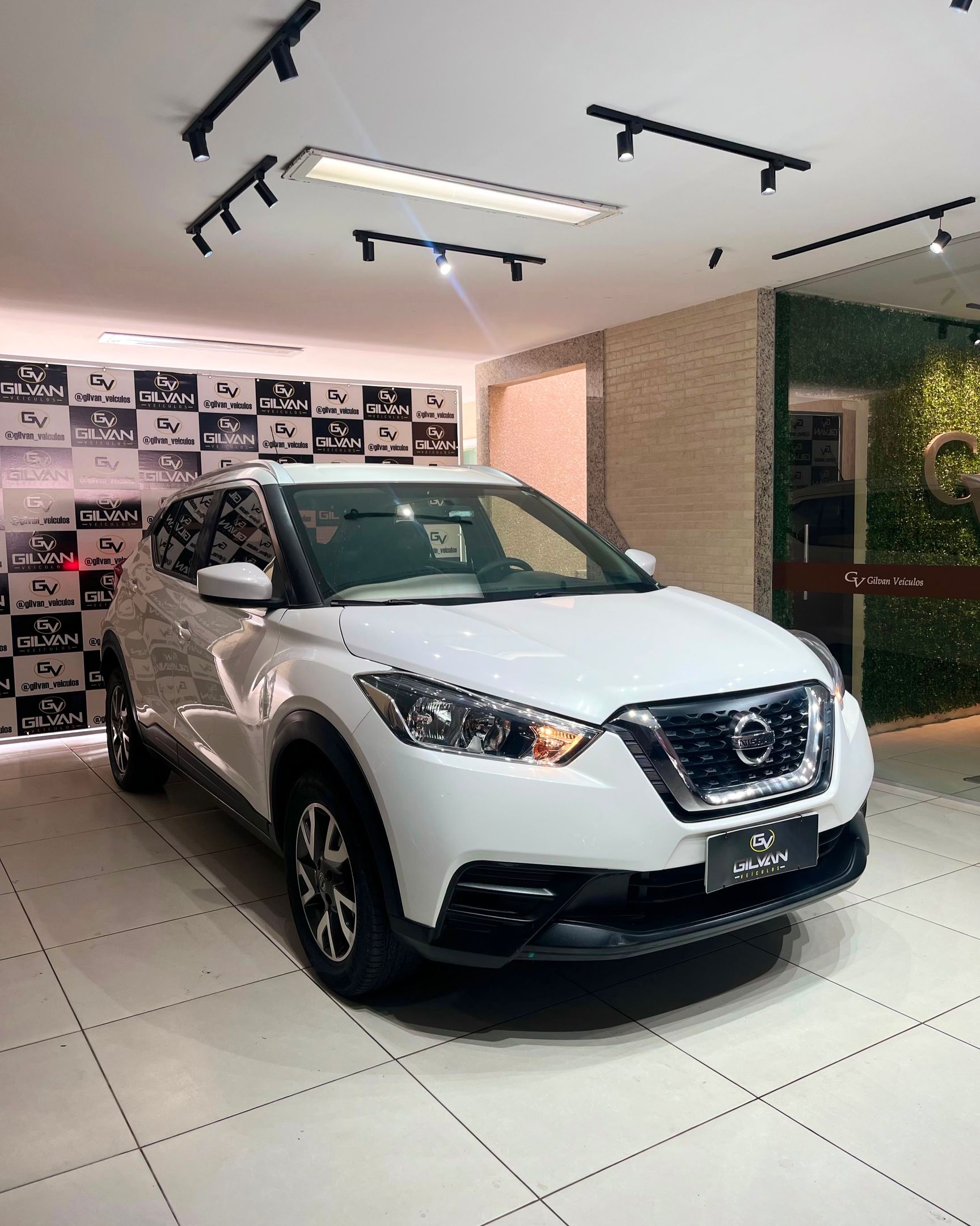 Nissan KICKS 3